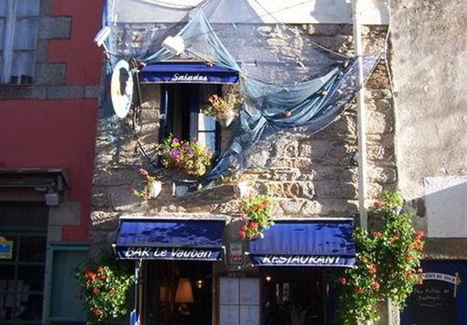 CONCARNEAU appelé aussi "LA VILLE CLOSE"